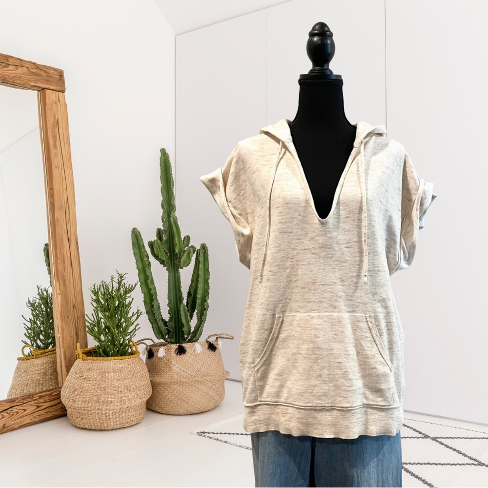 Daily Practice Short Sleeve Hooded V-Neck Sweater